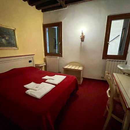 Ai Boteri Hostel Venetië Buitenkant foto