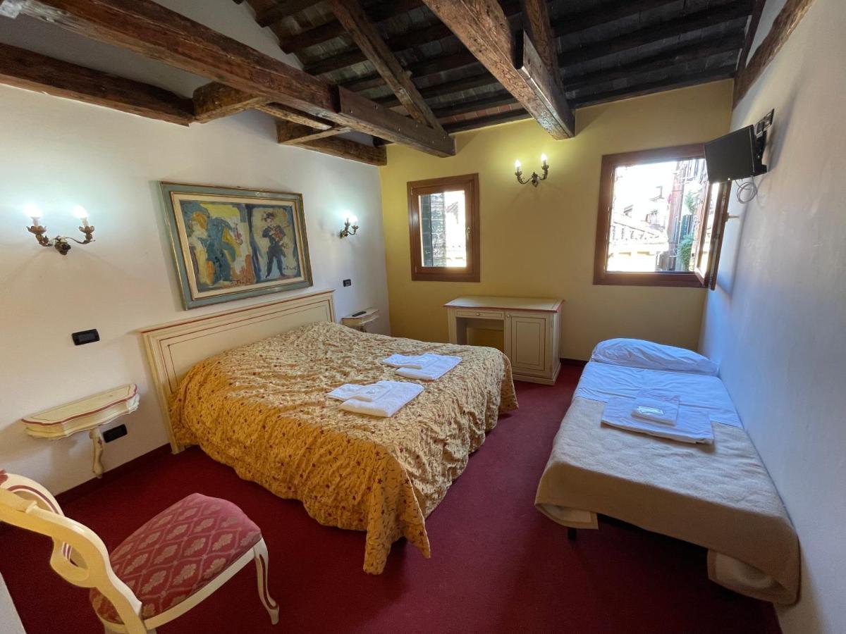 Ai Boteri Hostel Venetië Buitenkant foto