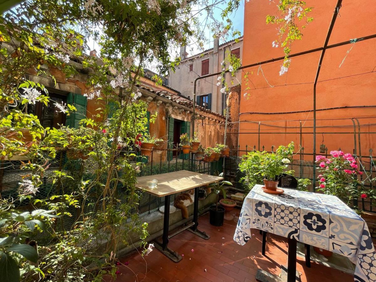 Ai Boteri Hostel Venetië Buitenkant foto