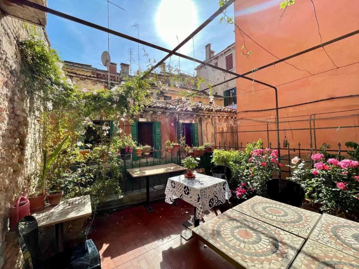 Ai Boteri Hostel Venetië Buitenkant foto